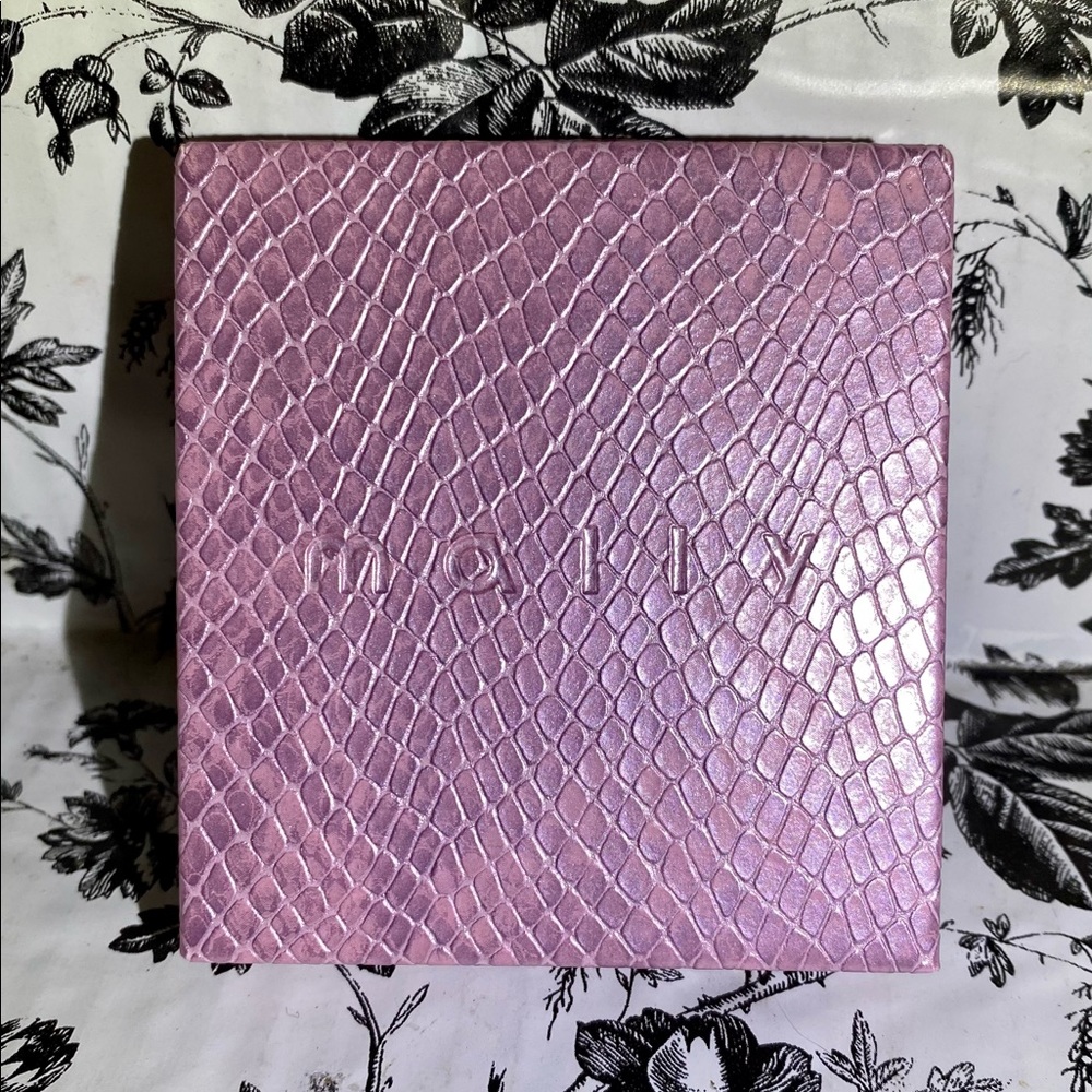 MALLY Perfect Prep Neutralizing Powder Primer (Light/Medium) - Picture 2 of 3